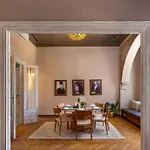 Boutique Residence-Lemon Spaces Downtown