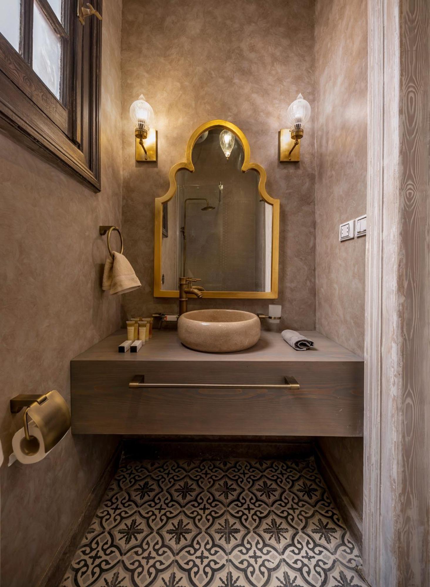 Boutique Residence-lemon Spaces Downtown Apartment *