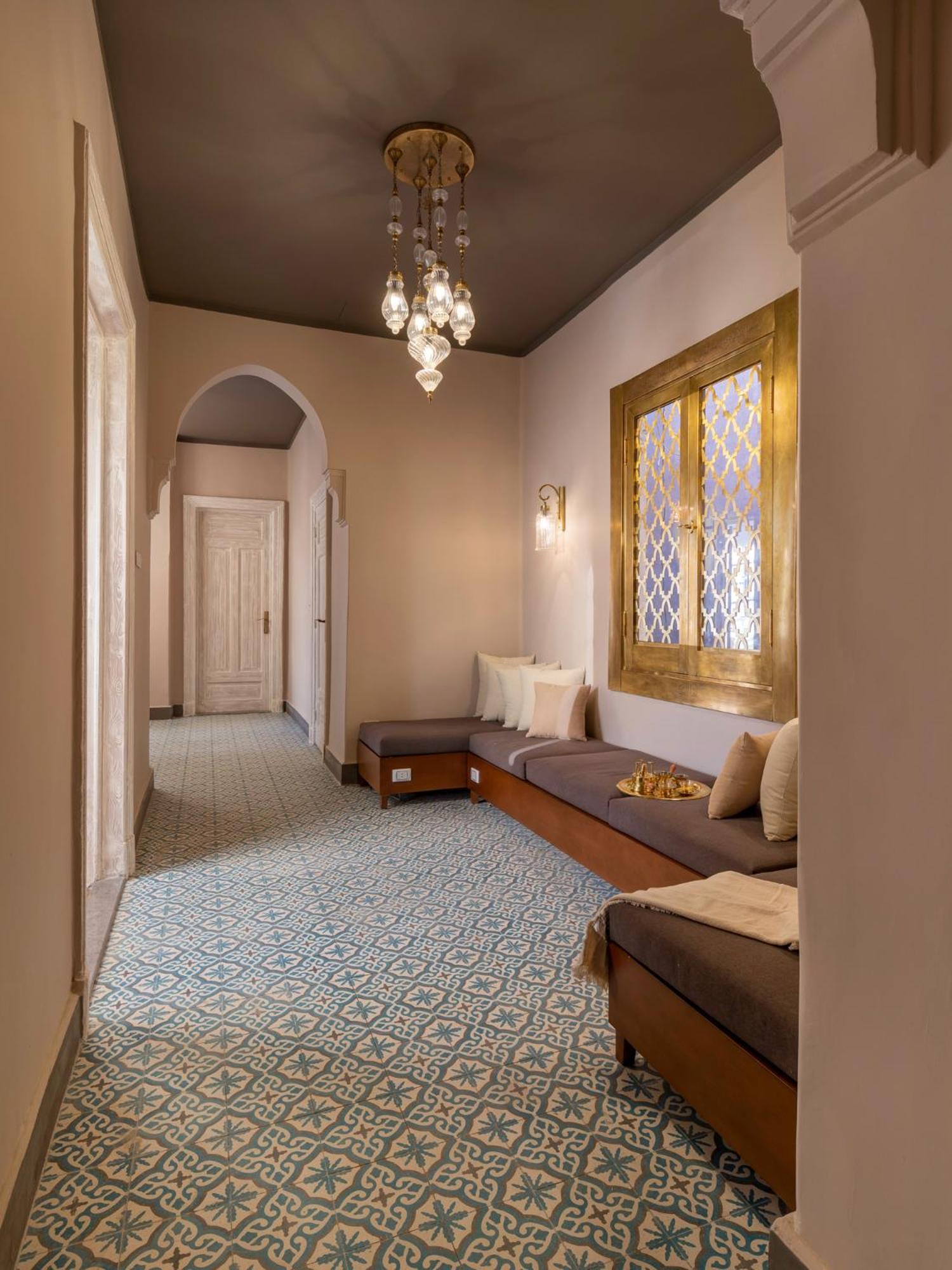 Boutique Residence-lemon Spaces Downtown Apartment